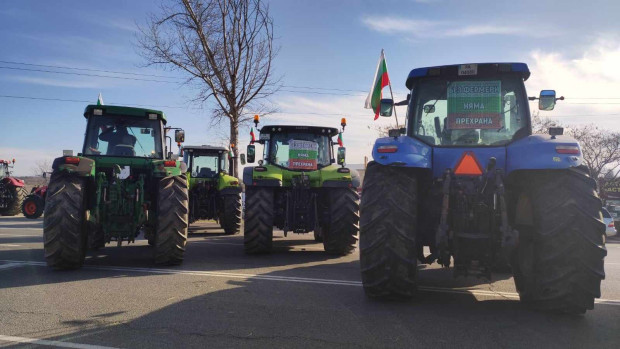 TD Протестиращите фермери от Пловдивска област смятат да блокират за два