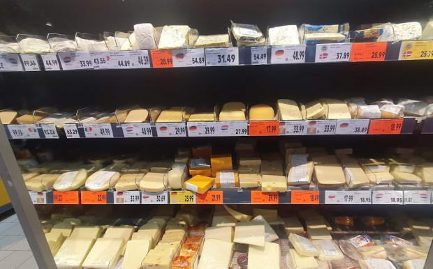 Млечните продукти и особено сиренето са шампиони по поскъпване на