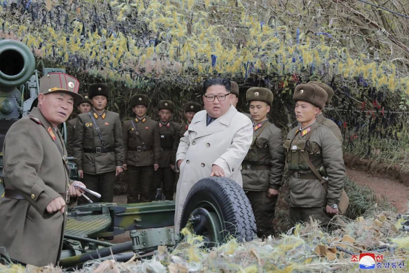 Ким Чен Ун: Имаме законно право да унищожим Южна Корея