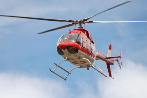 Медицински хеликоптер е транспортирал пострадал ски състезател от световната купа