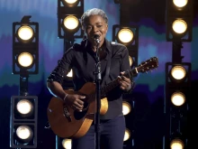 След наградите "Грами": Песен се завръща в класациите 35 години по-късно