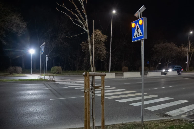 Осветиха една от най-опасните пешеходни пътеки в Пловдив