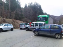 Възстановено е движението в района на ГКПП – "Гюешево"