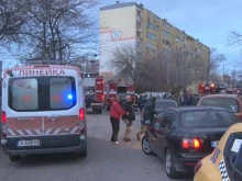 Пожар в жилищен блок в Хасково, хората са евакуирани 