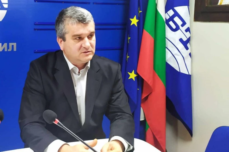 Осъден в Гърция кандидат за кмет на Дупница иска процес в България