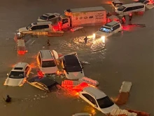 Проливни дъждове, гръмотевични бури и градушка в Абу Даби и Дубай