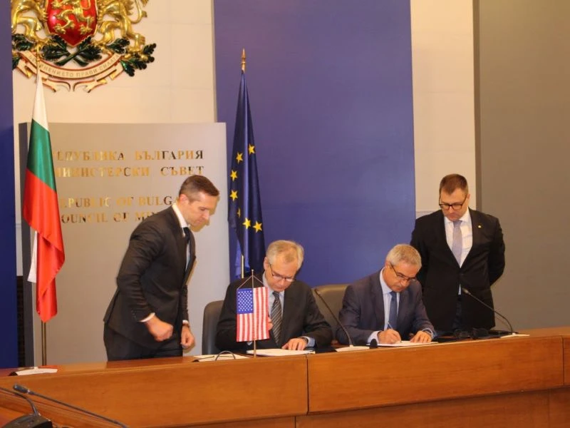 България и САЩ подписаха споразумение за изграждането на новите мощности на АЕЦ "Козлодуй"