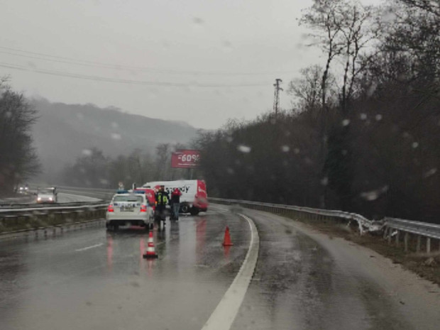 Катастрофа е възникнала на изхода на Варна в посока Приселци Пътнотранспортното