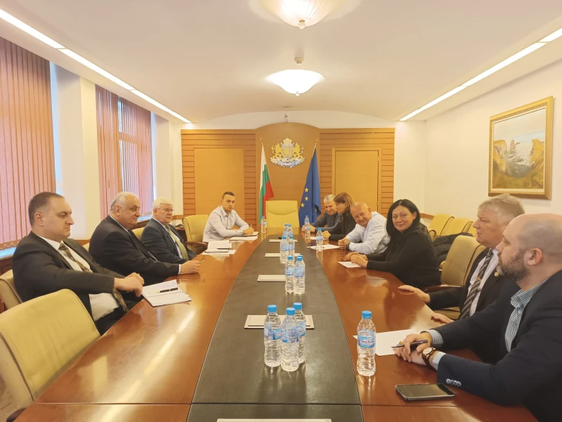 Министър Вътев обсъди с Националния съюз на кооперациите законодателните промени в сектора