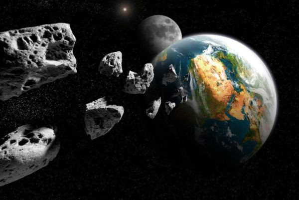 Огромен астероид убиец лети към Земята и може да се