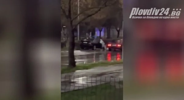 Две БМВ-та се сблъскаха край SPS, едното се заби в мантинелата