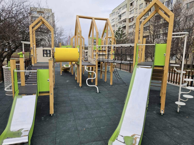 Кметът на район "Овча Купел": Новата детска площадка при блок 26 е вече готова