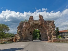 Нова неприятност за полицая, който вилня в заведение в Хисаря