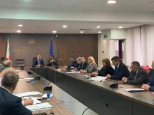 МРРБ подписва споразумения с общини за приоритетни проекти със средства от държавата