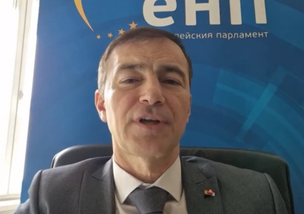 Евродепутатът от ГЕРБ ЕНП Андрей Ковачев заклейми забраната на правителството на