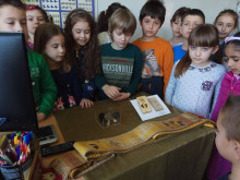 "Музей в куфар" разказва на децата от Велико Търново кой е Васил Левски