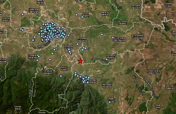 </TD
>Земетресение разлюля Пловдив минути преди 01:00 днес, предаде репортер на