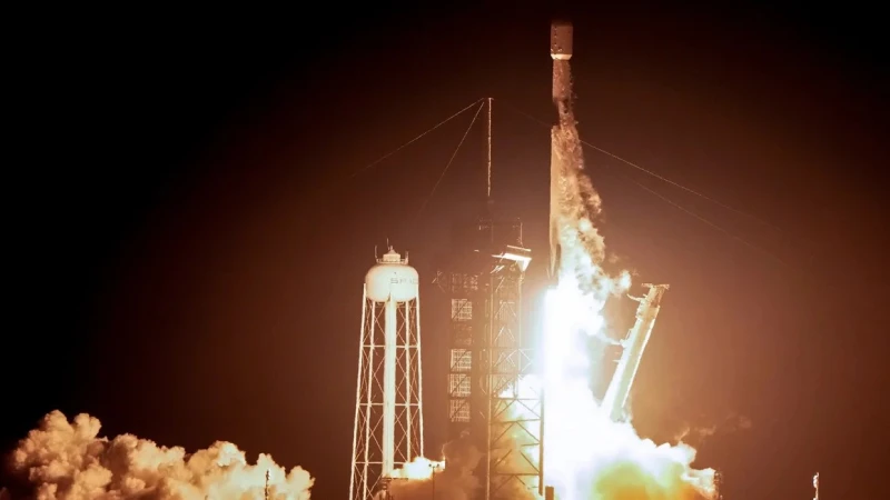 SpaceX изтреля успешно космическия кораб "Одисей" към повърхността на Луната