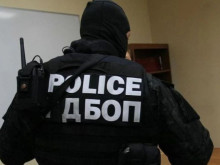 Неутрализираха организирана престъпна група за имотни измами в София и Бургас