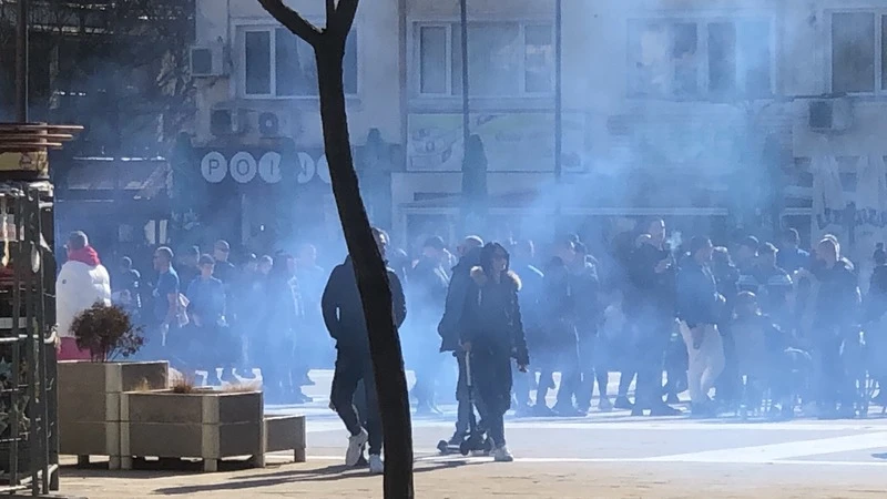 Благоевград посиня от полиция и фенове на "Левски"