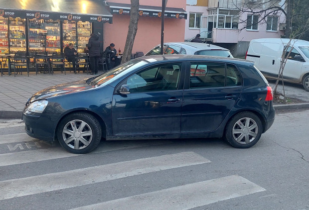 TD Проблемът с безразборното паркиране в Пловдив става все по сериозен В