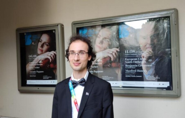 </TD
>22-годишният пианист от Русе Николай Димитров е избран за втора
