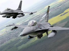 Първите изтребители F-16 може да пристигнат в Украйна през юни