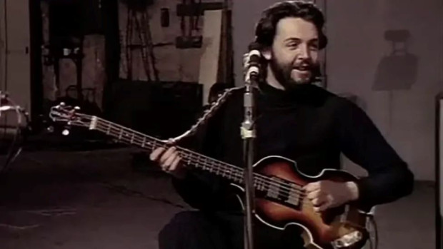 Paul McCartney a retrouvé une guitare basse volée il y a 51 ans