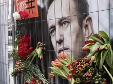 "Новая газета": По тялото на Навални има синини, а на лекарите не е позволено да извършат аутопсия