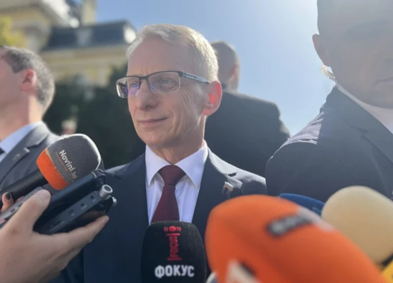 Денков: Нямаме кандидат за нов здравен министър 