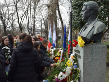 Бургас отдаде почит пред делото на Левски