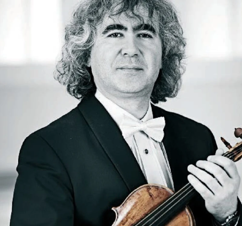Световни музиканти в концерта на Симфониета-Враца "Майстори на цигулката"