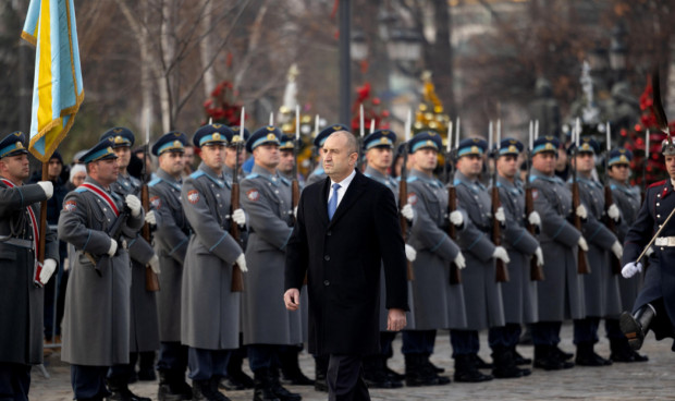 Президентът и върховен главнокомандващ на Въоръжените сили на Република България