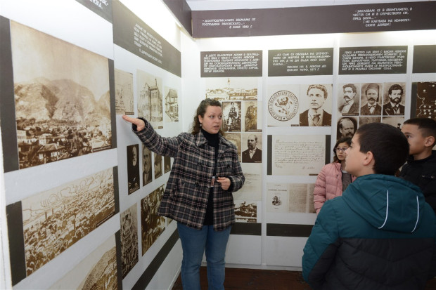 Близо 1300 души посетиха за седмица музея "Хилендарски метох" в Стара Загора 
