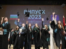 Близо 600 млади лекари от Медицинския университет в София положиха Хипок...