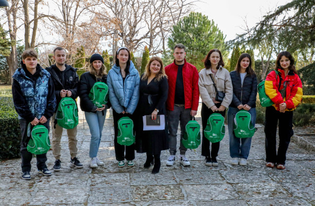 Варненският свободен университет посрещна осем студенти от Полша и Турция