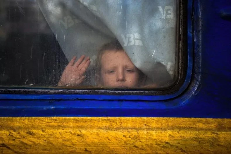 Forbes: Около 20 милиона украинци ще избягат на Запад в случай на победа на Русия