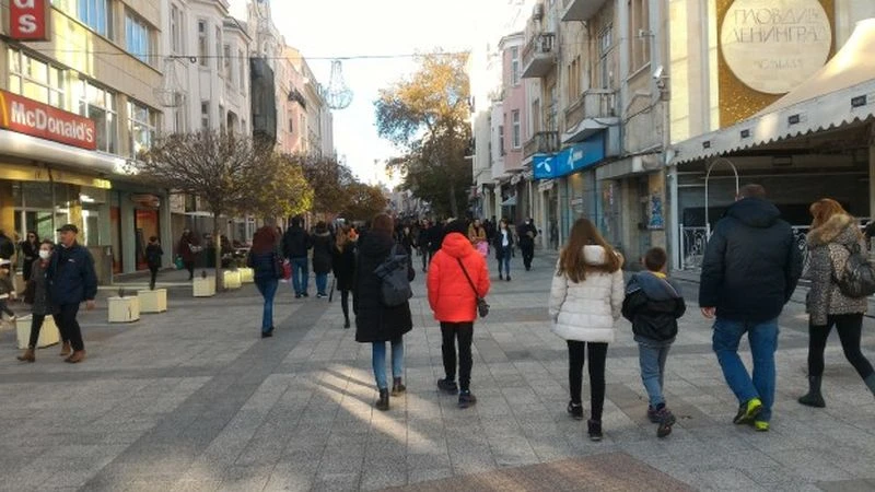 Проучване: Българинът се страхува от болести, бедност и война