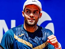 Млад аржентинец продължава да впечатлява в тениса, победи Вавринка