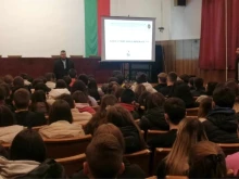 Лекции по киберсигурност в 10 сливенски училища