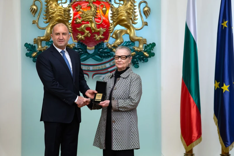 Президентът: Впечатляващият талант и неподражаем почерк на Цветана Манева вълнуват поколения българи