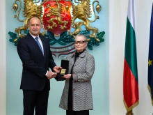 Президентът: Впечатляващият талант и неподражаем почерк на Цветана Манева вълнуват поколения българи
