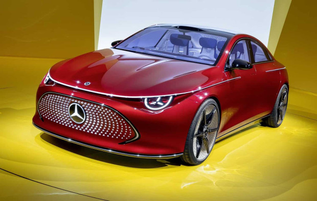 Tesla cède le titre de marque automobile la plus chère à Mercedes-Benz