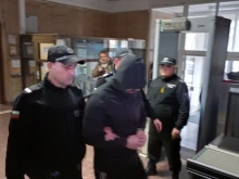 Домашен арест за подкупния общински служител от Варна