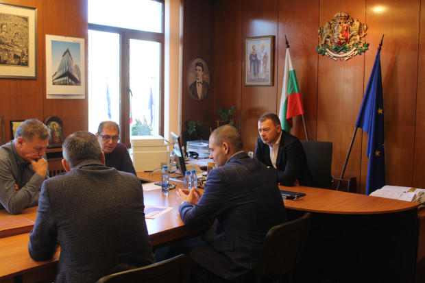 Пистата на летището в Горна Оряховица става трета по големина в страната