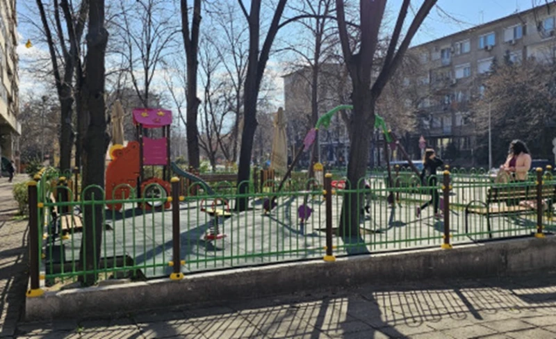 В пловдивския "Централен" откриха четири нови детски площадки