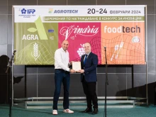 Областният управител на Пловдив връчи част от наградите за научни постижения на "Агра 2024"