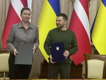 УП: Украйна подписа гаранции за сигурност с първата страна извън Г-7