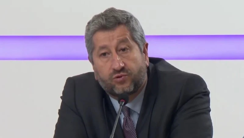 Христо Иванов за думите на Пеевски: Излезе ли ти "красно име", иди после доказвай кой, кога, с кого и защо