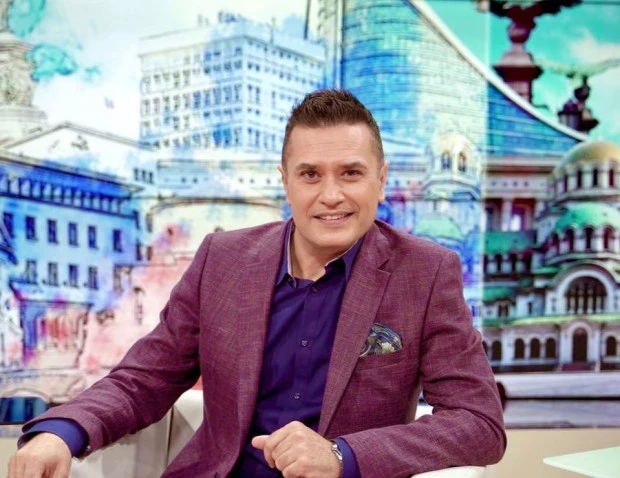 Този водещ днес има повод да почерпи